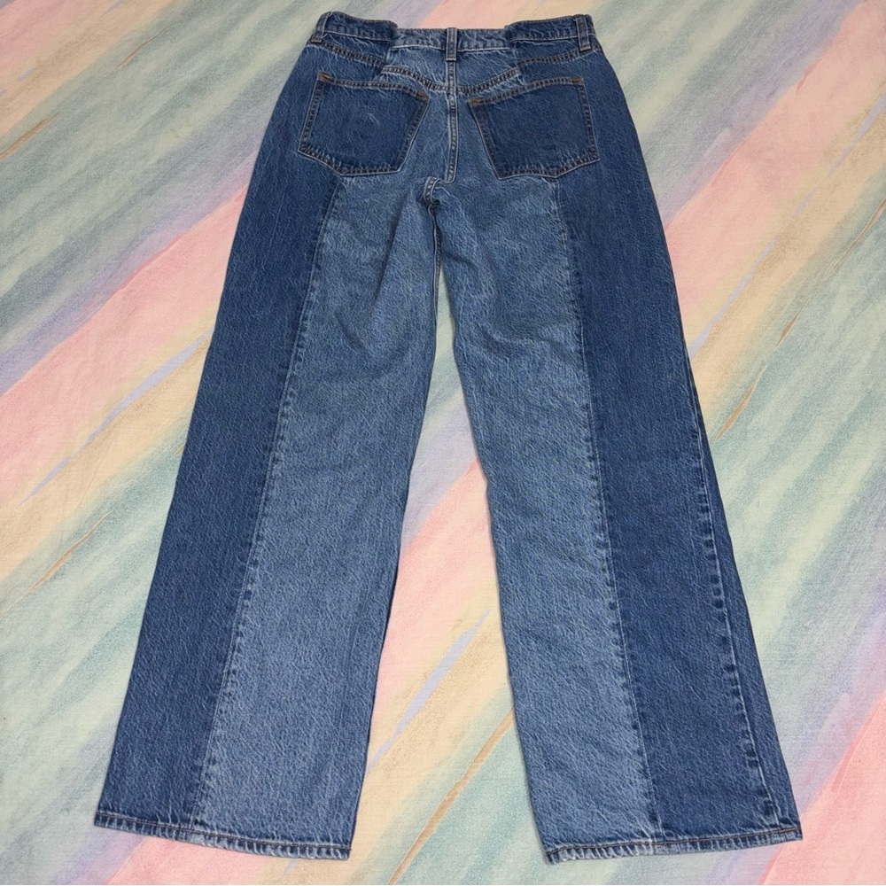 Abercrombie Curve Love High Rise Loose Jean in Dark Two Tone size 6 / 28 - Picture 4 of 7